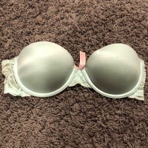 Victoria’s Secret PINK strapless push up bra